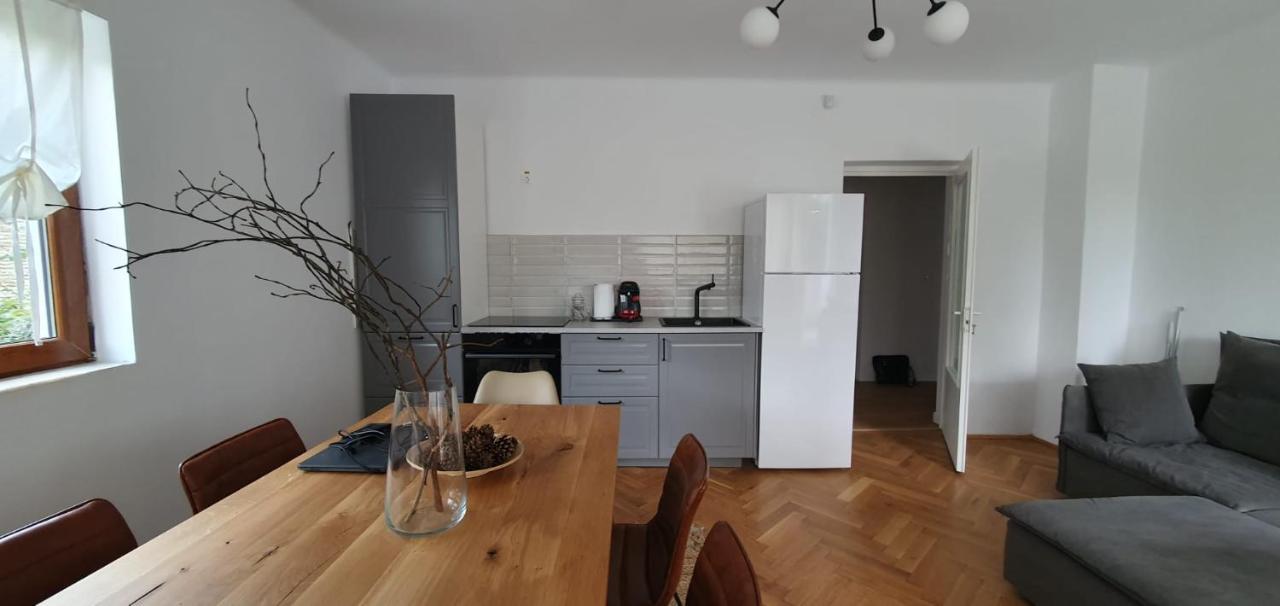 The Pines Serviced Apartments Braszów Zewnętrze zdjęcie