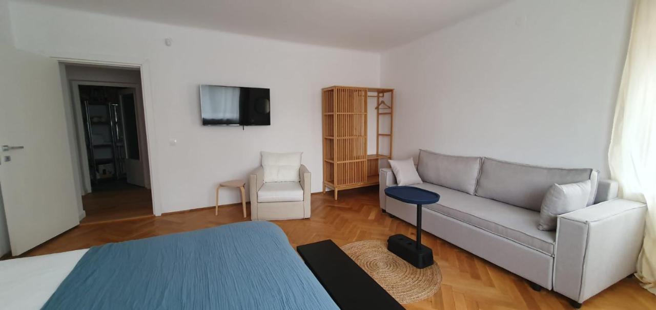 The Pines Serviced Apartments Braszów Zewnętrze zdjęcie