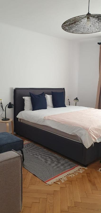 The Pines Serviced Apartments Braszów Zewnętrze zdjęcie