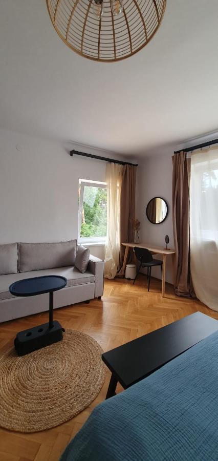The Pines Serviced Apartments Braszów Zewnętrze zdjęcie